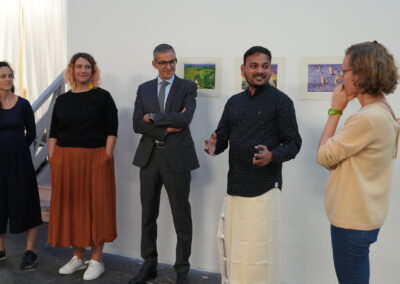 vernissage : derrière la façade exposition de Sunil Lohar à la Réserve Bienvenue, 2019