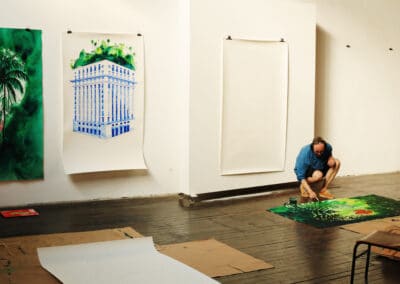 au Brésil, Erwan Venn en train de peindre une aquarelle pour Atravessar